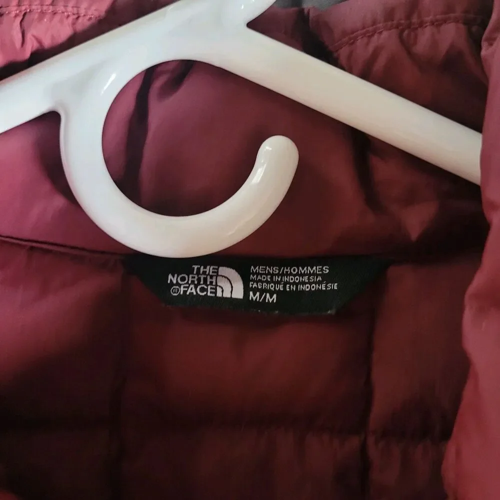 The North Face 550 Down Jacket Mens Size Medium Red Burgundy Puffer Gorpcore